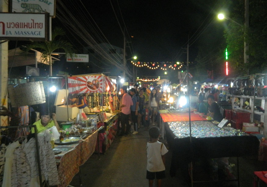 Night bazaar in Narathip Road.