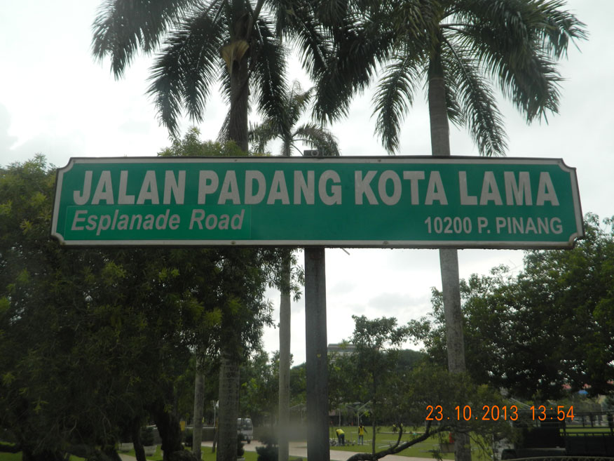 Jalan Padang Kota Lama (the Esplanade)