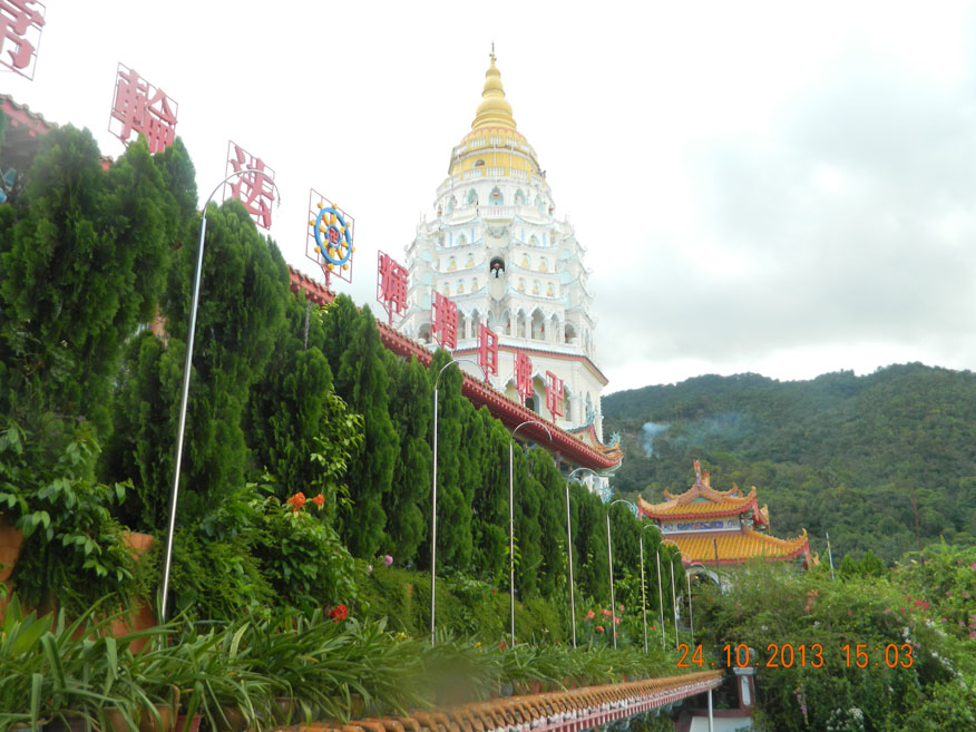 Main chedi, Kek Lok Si-Temple