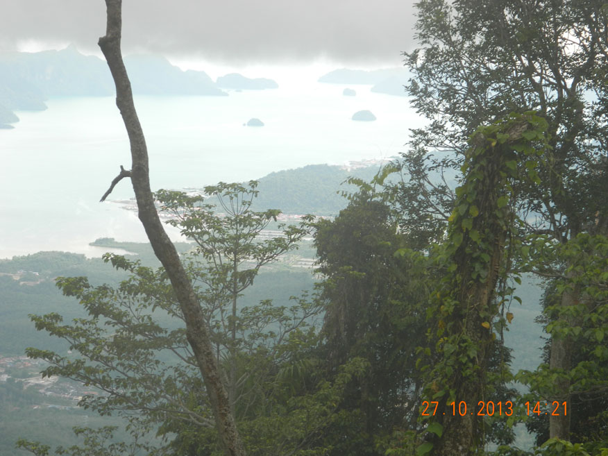 View of the islands from Gunang Raya