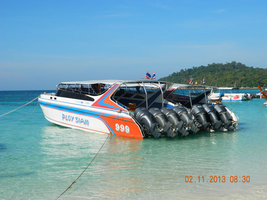 Ploy Siam speedboats
