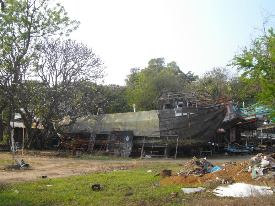Koh Si Chang boat repair