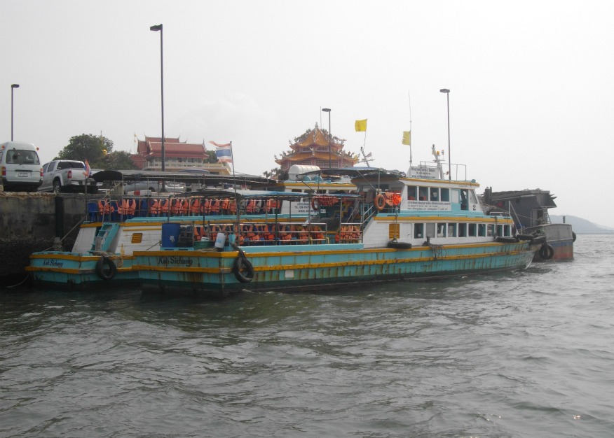 Koh Si Chang Ferry at Ko Loy