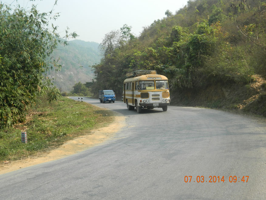 On the road, Phonsavan to Meung Kham