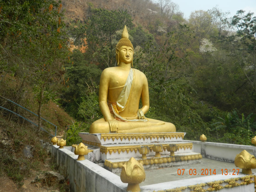 Gold Buddha, Tham Piou Muang Kham