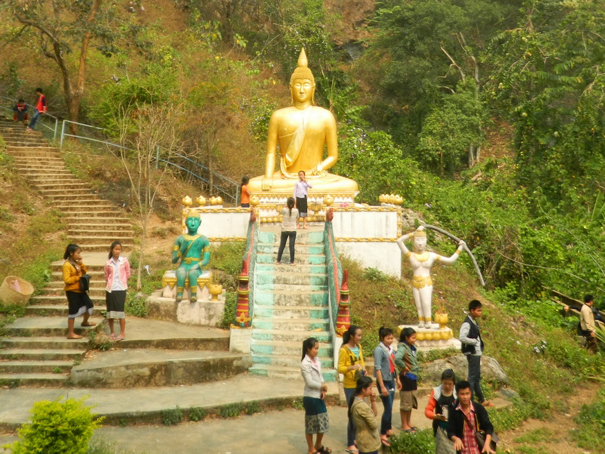 Gold Buddha, Tham Piou Muang Kham