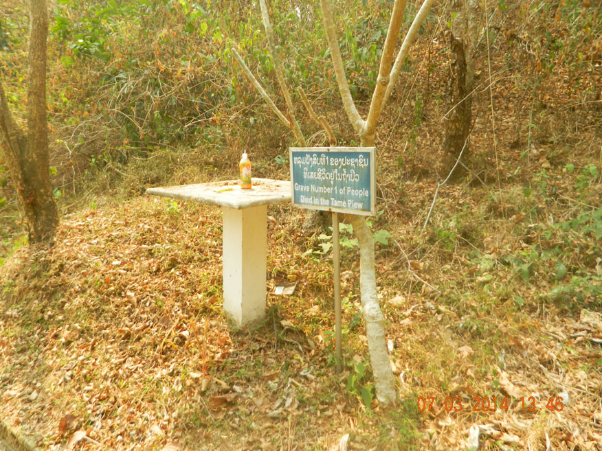 Grave marker at Tham Piou