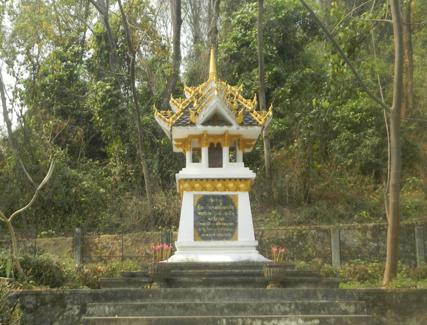 Memorial at Tham Piou