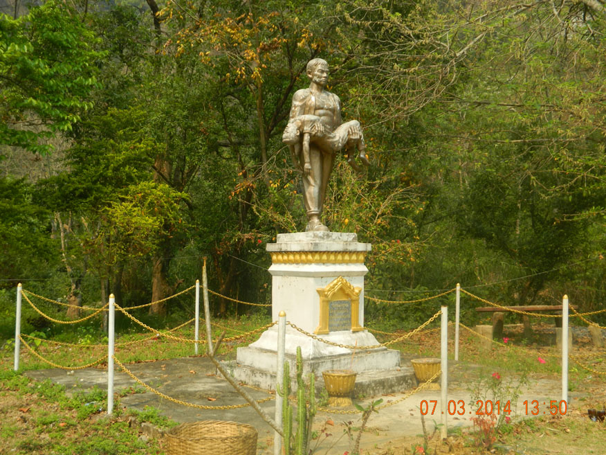 Memorial to Bomb Victims, Tham Piou Muang Kham