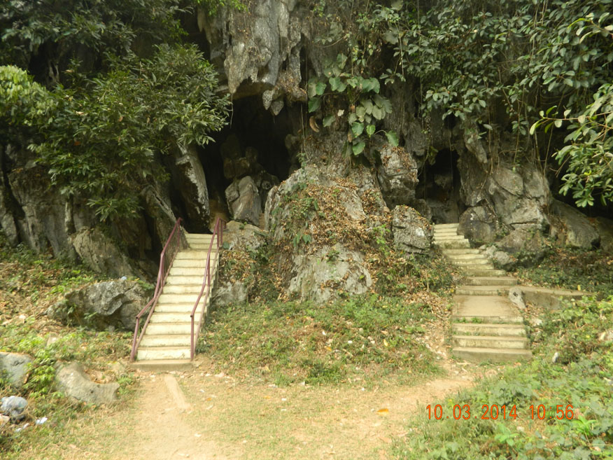 Xang Cave, Vang Vieng