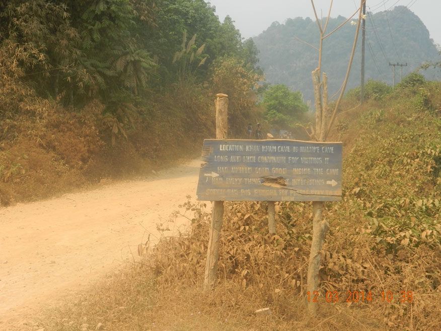 Sign to Khan Kham Cave, Vang Vieng