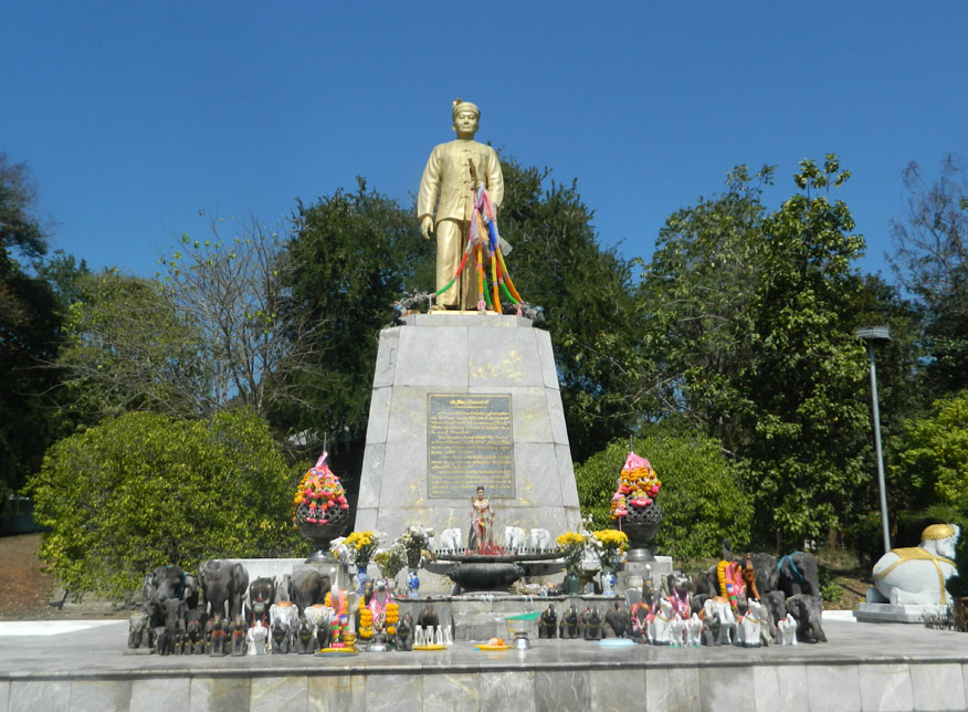 The Phaya Singhanatracha Memorial.